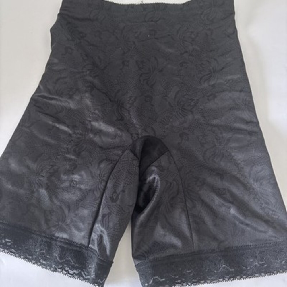 Adonna High Waist Thigh Shaper Shapewear Girdle Shorts Size M 28 NWOT